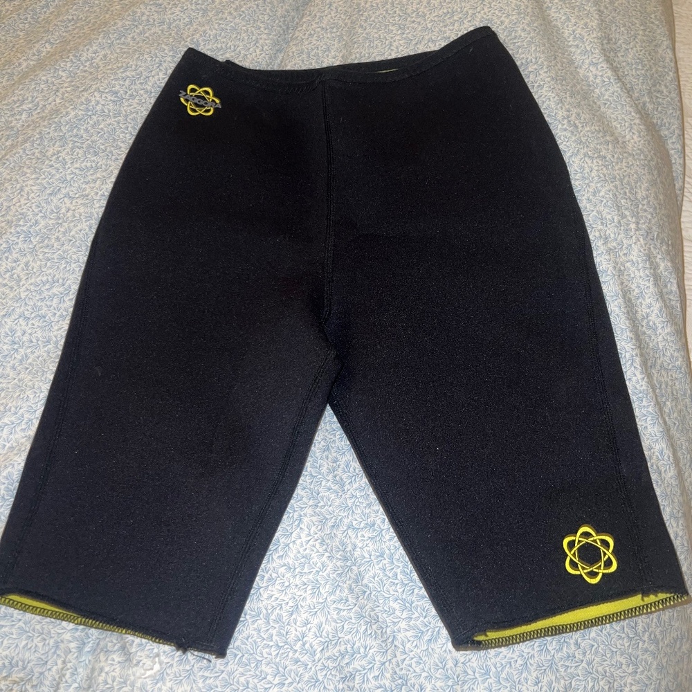 Zaggora Capri Length Hot Pants Black